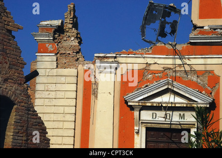 Tremblement de terre dans le Nord de l'Italie. San Felice sul Panaro : la cathédrale détruite. Banque D'Images