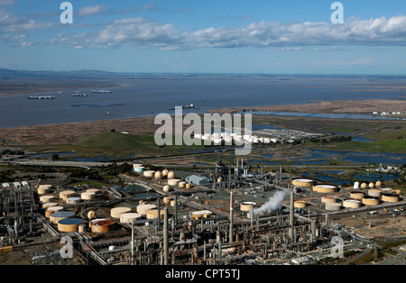 Photographie aérienne raffinerie Shell, Martinez, comté de Contra Costa, en Californie Banque D'Images