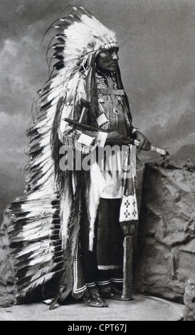 Afraid-Of His-Horses-Young-Man-, chef de l'Oglala Sioux Indiens indigènes, USA (1870) Banque D'Images