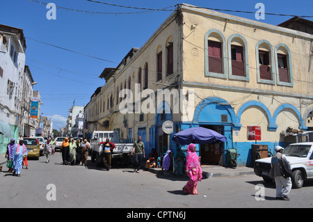 Une scène de rue dans la ville de Djibouti, la capitale de Djibouti. Banque D'Images