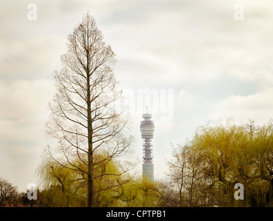 Une vue sur l'horizon de la BT Tower, London, UK. Banque D'Images