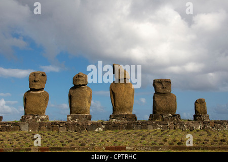 Ahu Vai Uri, Ahu Tahai Hanga Roa à l'île de Pâques, Chili Banque D'Images