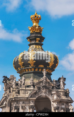 Vue partielle de la porte de la Couronne au palais Zwinger. La porte de la Couronne est un pavillon et entrée au Palais Zwinger de Dresde, Saxe, Allemagne Banque D'Images