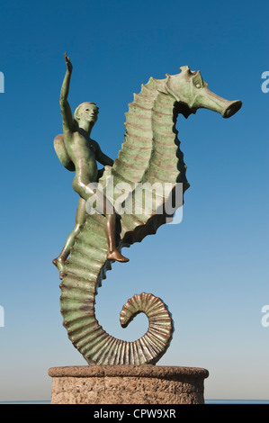 Le Mexique, Puerto Vallarta. Caballeo del Mar (l'Hippocampe) sculpture sur le Malecon, Playa de los Muertos, Puerto Vallarta, Mexique. Banque D'Images