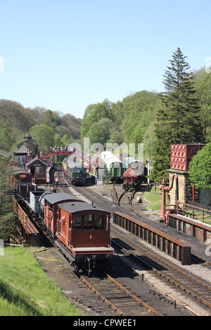 North Yorkshire Moors Railway, 27 mai 2012 - scène une station Goathland avec classe 24 NOMBRE D5061 Diesel historique transport trai Banque D'Images