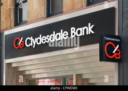 Clydesdale Bank signe et symbole au-dessus de la succursale de la rue haute. L'Écosse, au Royaume-Uni, la Grande-Bretagne. Banque D'Images