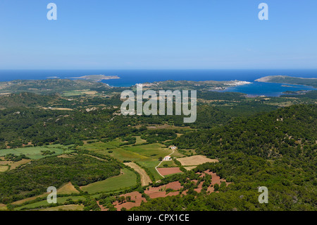 Vue panoramique sur le paysage de Minorque comme vu à partir du point le plus haut monte toro espagne Minorque Banque D'Images