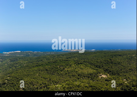 Vue panoramique sur le paysage de Minorque comme vu à partir du point le plus haut monte toro espagne Minorque Banque D'Images