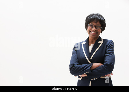 Portrait of young African American Woman, studio shot Banque D'Images