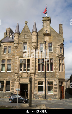 Kirkwall Orkney Islands UK Community Centre St Magnus Cafe dans l'ancien hôtel de ville bâtiment construit 1884 belle météo jour Mai Banque D'Images