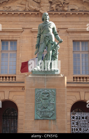 Statue du Maréchal de France, Abraham de Fabert d'Esternay, Place d'armes, Metz, Moselle, Lorraine, France. Banque D'Images