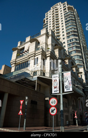 Cliché de Sandton City et place Nelson Mandela Banque D'Images