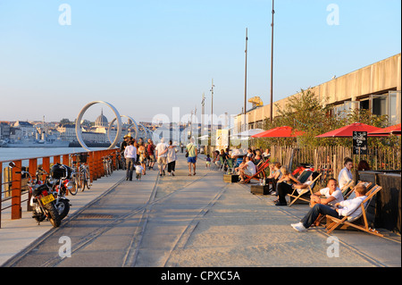 France, Loire Atlantique, Nantes, capitale verte européenne 2013, Ile de Nantes, des bananes et de l'entrepôt les anneaux de Buren Banque D'Images