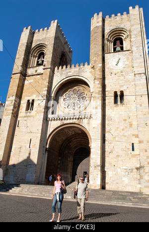Portugal, Lisbonne, Alfama, La Cathédrale Se patriarcal, Largo da se Banque D'Images