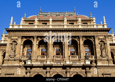 Hongrie Budapest façade de l'Opéra Théâtre construit par Miklos Ybl sur Andassy Avenue classée au Patrimoine Mondial de l'UNESCO Banque D'Images