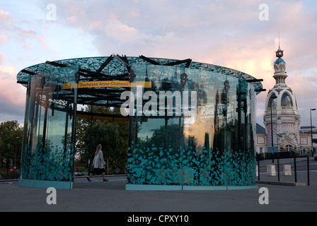 France Loire Atlantique Nantes bus tram Duchesse Anne Château gare Lieu unique usine de biscuits Lu vieille converti en la Banque D'Images