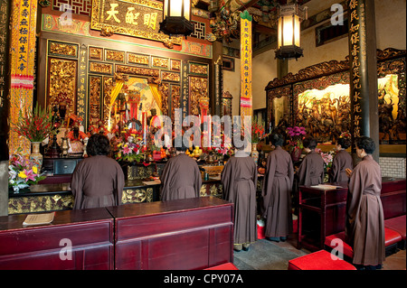 Taiwan, Taipei, un OAP (BAO), un temple taoïste faithfulls Banque D'Images