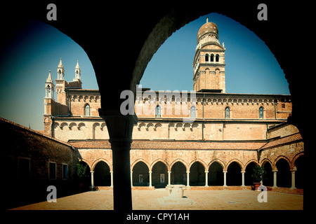 Cloître de l'église Madonna dell'Orto, Cannaregio, Venise, Italie Banque D'Images