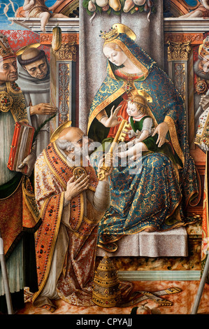 Allemagne Berlin Kulturforum Gemäldegalerie (Art Museum) vierge à l'enfant recevoir des clés par Saint Pierre par l'artiste Carlo Crivelli Banque D'Images