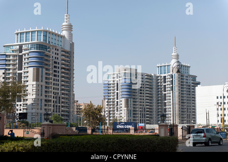 Nouveau quartier résidentiel immeubles de grande hauteur, Gurgaon, Haryana, Inde, Asie Banque D'Images