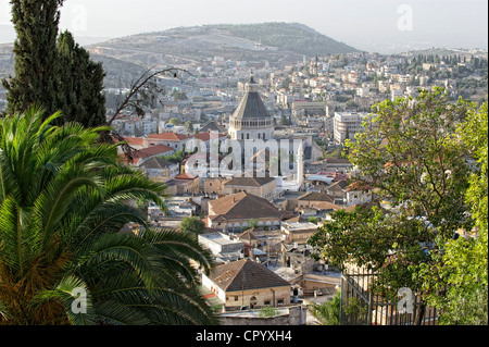 Nazareth, Nazareth, avec la basilique catholique de l'Annonciation, dans le District Nord d'Israël dans le paysage historique Banque D'Images