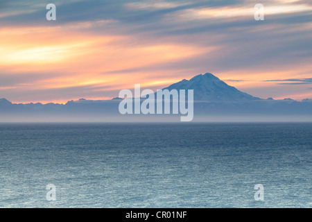 Le mont Redoubt stratovolcan, gamme des Aléoutiennes, Cook Inlet, Alaska, USA Banque D'Images