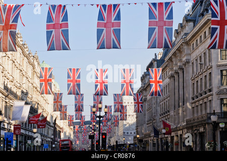 Regent Street, Londres, 27 mai 2012 - Londres est une mer de rouge, blanc et bleu pour célébrer le Jubilé de diamant de la Reine Banque D'Images