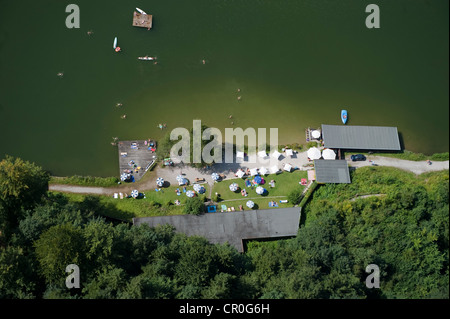 Vue aérienne, piscine naturelle, le lac Riessersee, Garmisch-Partenkirchen, Bavaria, Germany, Europe Banque D'Images