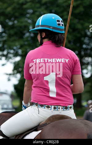 Jeune étudiante polo player Banque D'Images