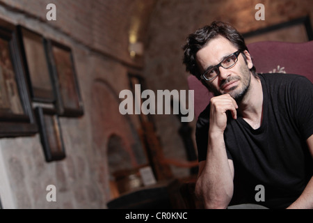 Journaliste indépendant et écrivain allemand Nicol Ljubić avec origine croate. Banque D'Images