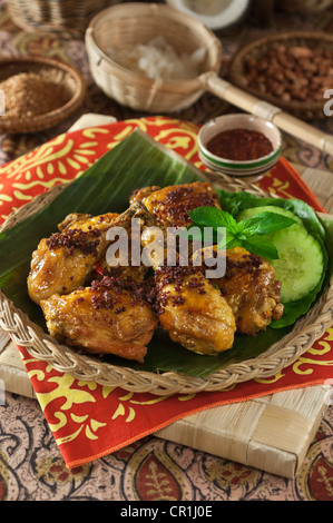 Ayam goreng fried chicken Food Indonésie Malaisie Asie du sud-est Banque D'Images