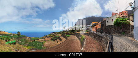 Le petit village côtier de pristine Agulo, La Gomera, Canary Islands, Spain, Europe Banque D'Images