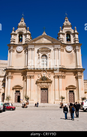 La Cathédrale St Paul est une cathédrale catholique romaine dans la ville de Mdina, à Malte. Banque D'Images