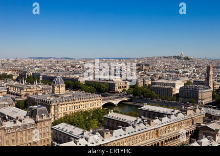 France, Paris, l'Hôtel-Dieu à partir du haut de la Cathédrale Notre-Dame Banque D'Images