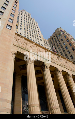 New York, Buffalo, l'hôtel de ville. quartier historique art déco terminée en 1931 par dietel, Wade & Jones. vue de l'avant avec les colonnes.