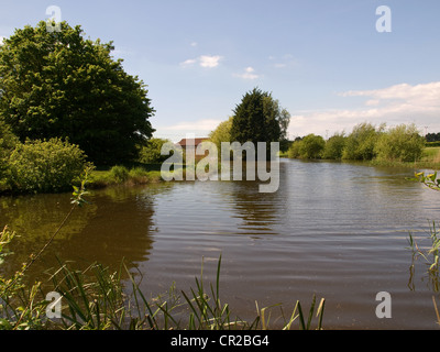 Piste avec méfiance lake Fawley Hampshire England UK Banque D'Images