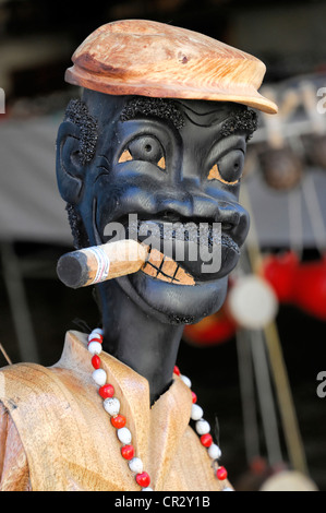 Le cigare figure en bois sculpté, souvenirs, Trinidad, Cuba, Antilles, Caraïbes, Amérique Centrale, Amérique Latine Banque D'Images