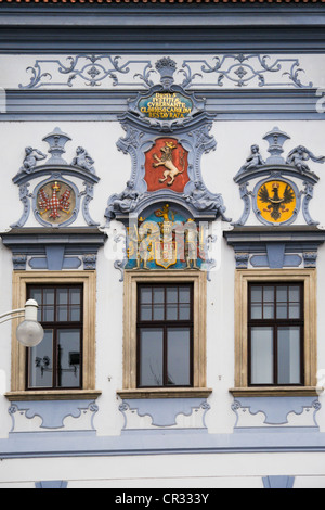 Façade de l'hôtel de ville dans le centre historique de la ville de Ceske Budejovice, Budweis, Budvar, la Bohême, République Tchèque, Europe Banque D'Images