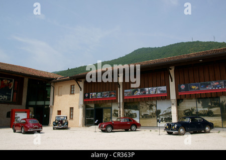 Exposition, Austin Martin voitures classiques, musée Mille Miglia, Brescia, Lombardie, Italie, Europe Banque D'Images