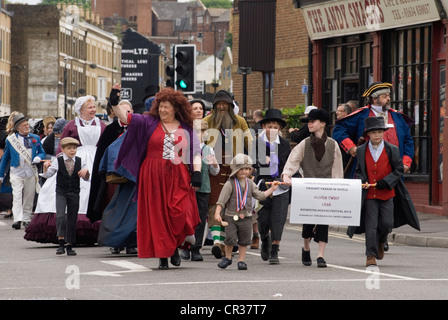 Charles Dickens Festival. Rochester Kent UK. Défilé dans la ville. HOMER SYKES Banque D'Images