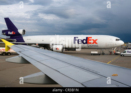 FedEx Express McDonnell Douglas MD-10, avion de transport de l'aéroport international de Cologne/Bonn Allemagne Banque D'Images