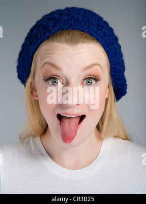 Teint pâle Caucasian girl / cheveux blonds dans la vingtaine Banque D'Images