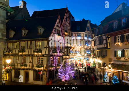Crépuscule, hiver et Noël Colmar, Alsace, France, Europe Banque D'Images