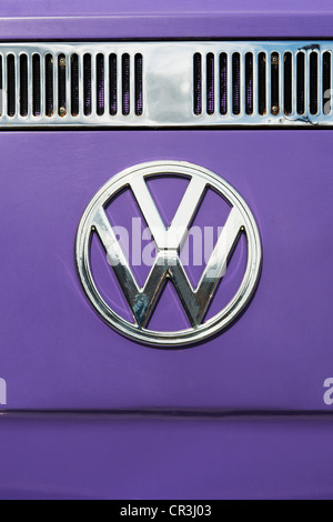 Le camping-car Volkswagen VW avec face avant chromée Banque D'Images