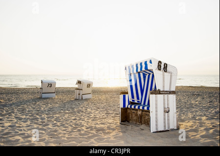 Chaises de plage sur la plage de Westerland, Sylt, Schleswig-Holstein, Allemagne, Europe Banque D'Images