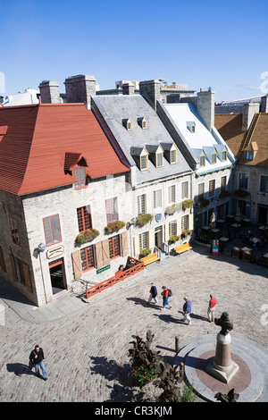 Canada, Québec, province de Québec, de la Vieille Ville inscrite au Patrimoine Mondial de l'UNESCO, la Place Royale et le roi Louis XIV statue Banque D'Images