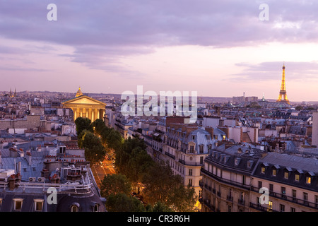 France, Paris, Rue de Lille et la Madeleine Banque D'Images