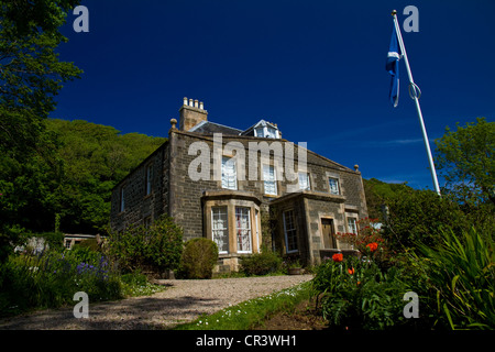 Canna House, ancienne résidence de John Lorne Campbell, maintenant dans le soin de l'ÉNT et une archive précieuse de la culture gaélique Banque D'Images