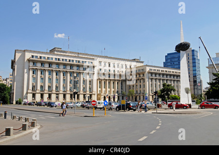 Monument, Place de la Révolution, Bucarest, Roumanie, Europe orientale, Europe, PublicGround Banque D'Images