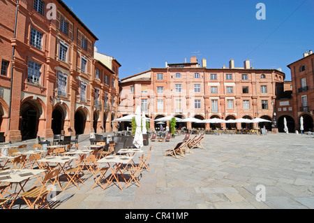 Café de la rue, place Nationale, Montauban, département de Tarn-et-Garonne, Midi-Pyrénées, France, Europe Banque D'Images